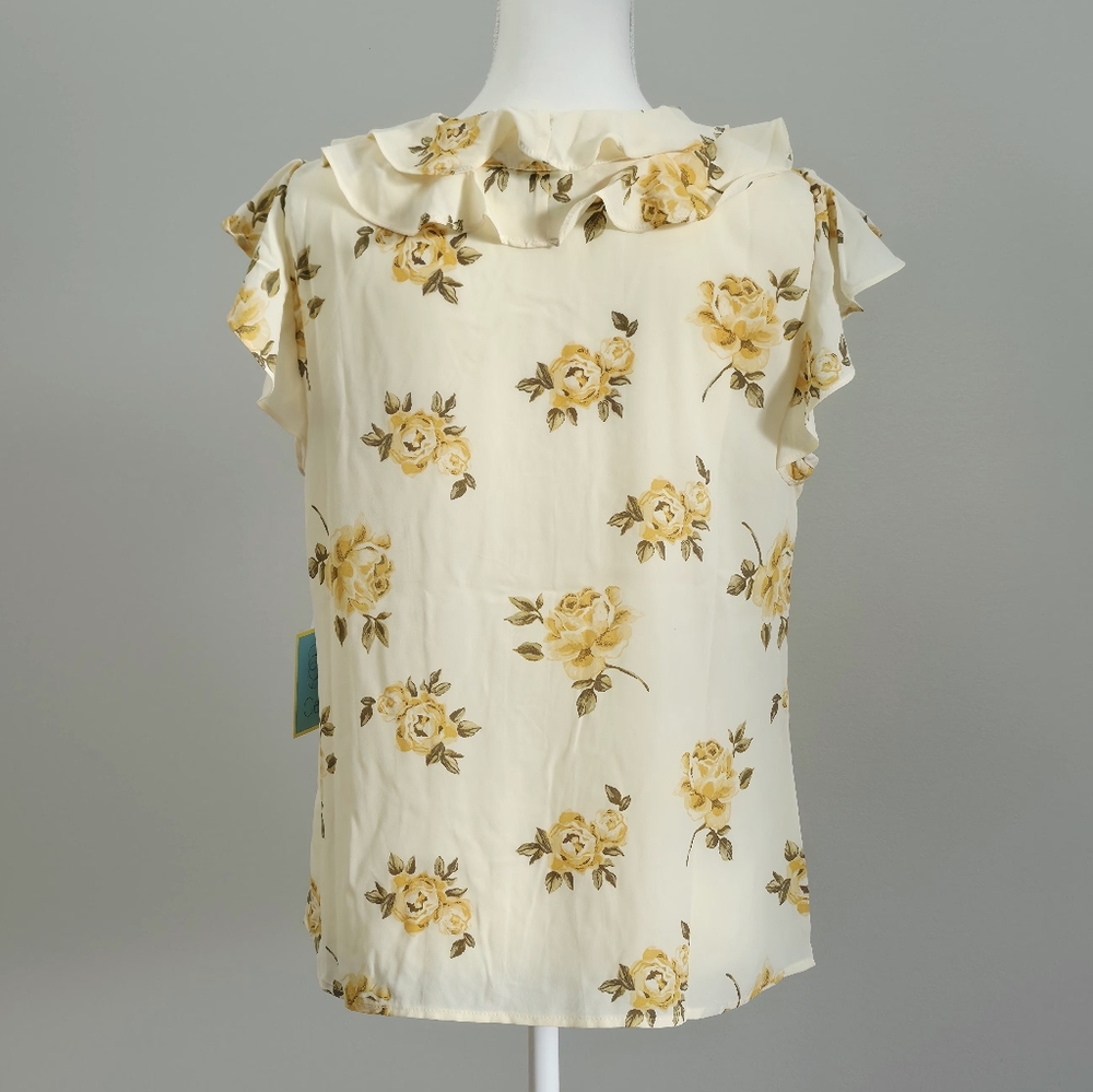 CeCe | Pastel Yellow Floral Print Ruffled Flutter Sleeve Blouse - Picture 4 of 7